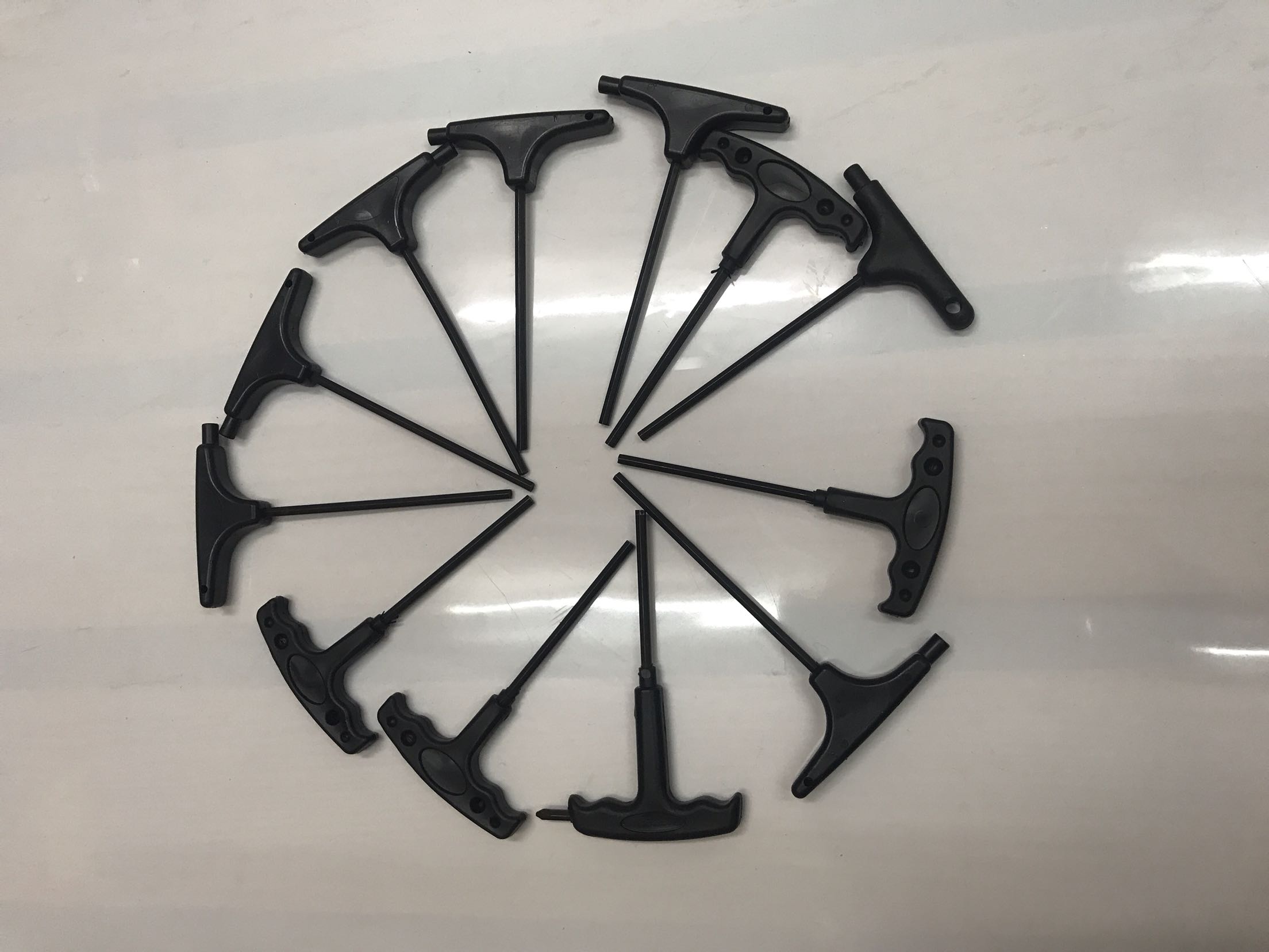 Roller skates wrench artifact T-type 4 mm Allen wrench tool accessories hv wrench leaven skates wrench universal