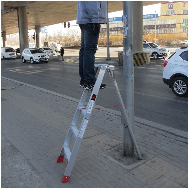 Dalian Hufeng thickening aluminum alloy ladder tri-foot ladder tri-foot ladder trim-and-picking special ladder
