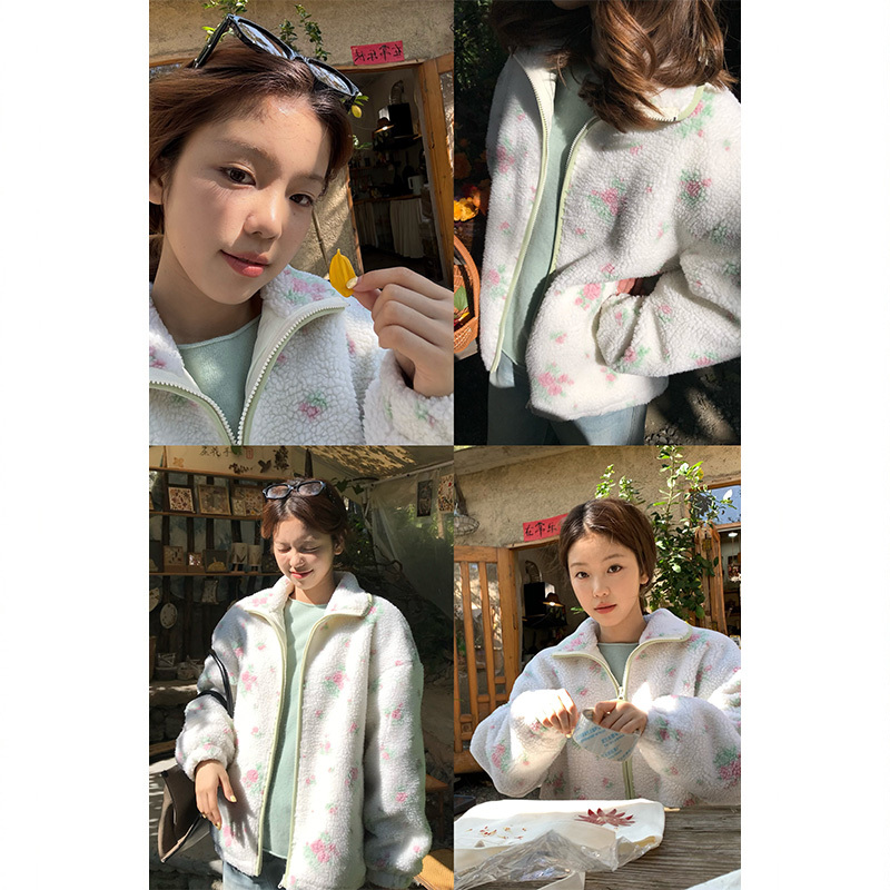Tuuuh Picture Book Floral Lamb Wool Warm Jacket for Women Winter New Vintage Loose Top Tuuuh Picture Book Floral Lamb Wool Warm Jacket for Women Winter New Vintage Loose Top
