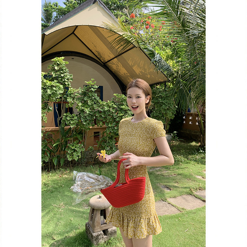 Tuuuh платье с цветочным принтом женское летнее стройнящее с поясом французское ретро миди желтое платье