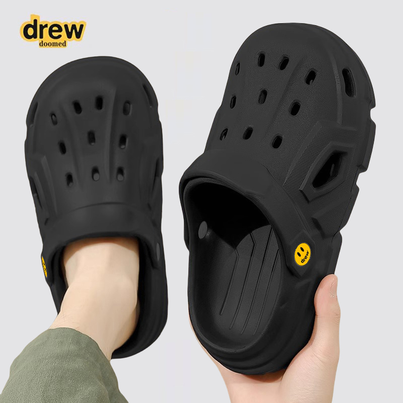 Drew Housedoomed Smiley Face Clogs for Outdoor Wear, Beach Thick-Soled Non-Slip Odor-Resistant Sandals, Closed-Toe Slippers for Women
