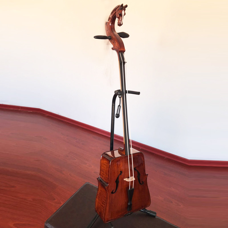 モリンホール（馬頭琴）は、初心者向けのプロ仕様のモンゴル楽器です。モリンホール専用のバッグと弦が付属しています。