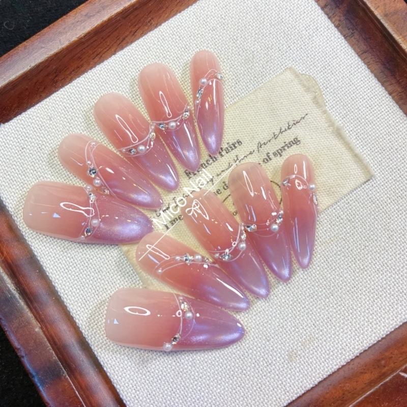 【Absolutely Gorgeous】Everyday Cat Eye Style Pure Desire Light Therapy Nails Purple Gradient Simple High-End Elegant Handmade Wearable Nails