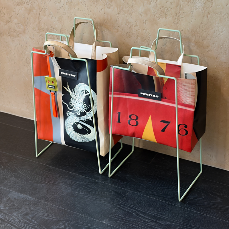 Lezaiwu Shuoyu Freitag Bag Rack Kitchen Outdoor Garbage Bag Holder Household Storage Large Capacity Storage Rack