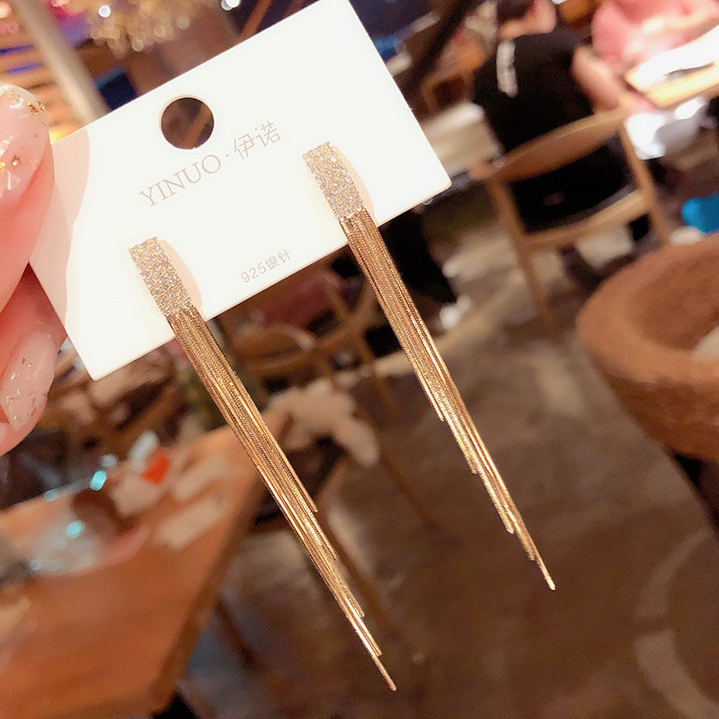 South Korea's East Grand Gate new lukewarm wind zircons stone streaming suearrings female temperament long version with slim s925 silver needle ear pin