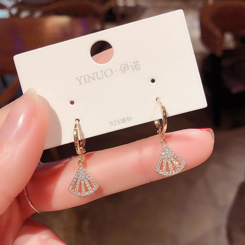 South Korea's Dongdaemun Temperament Fashion Design Sense Micro-studded Diamond Fan-shaped Earrings Personality Versatile Ear Buckle Trendy Earrings Women