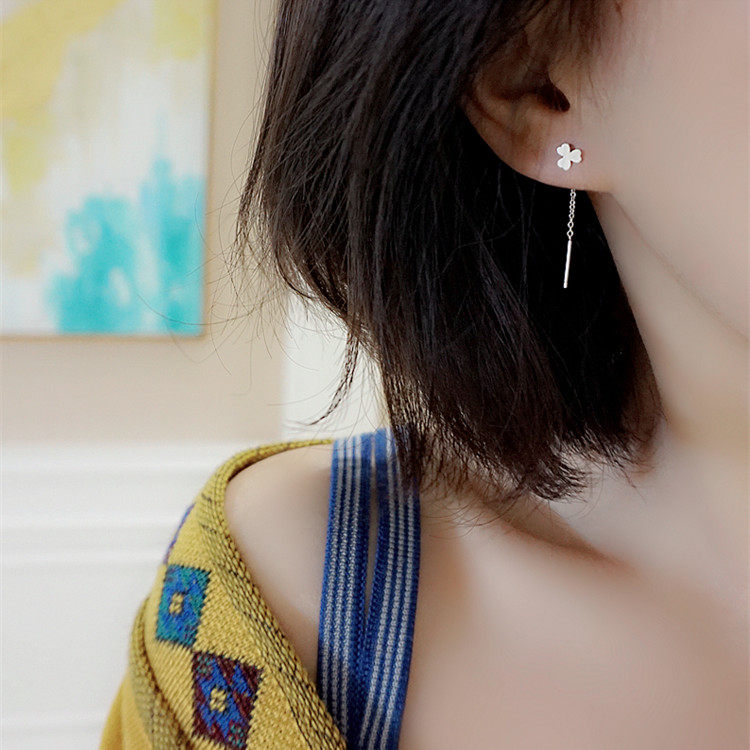 S925 sterling silver four-leaf clover earrings female Korean version of ear wire short temperament super fairy sweet net red small fresh student