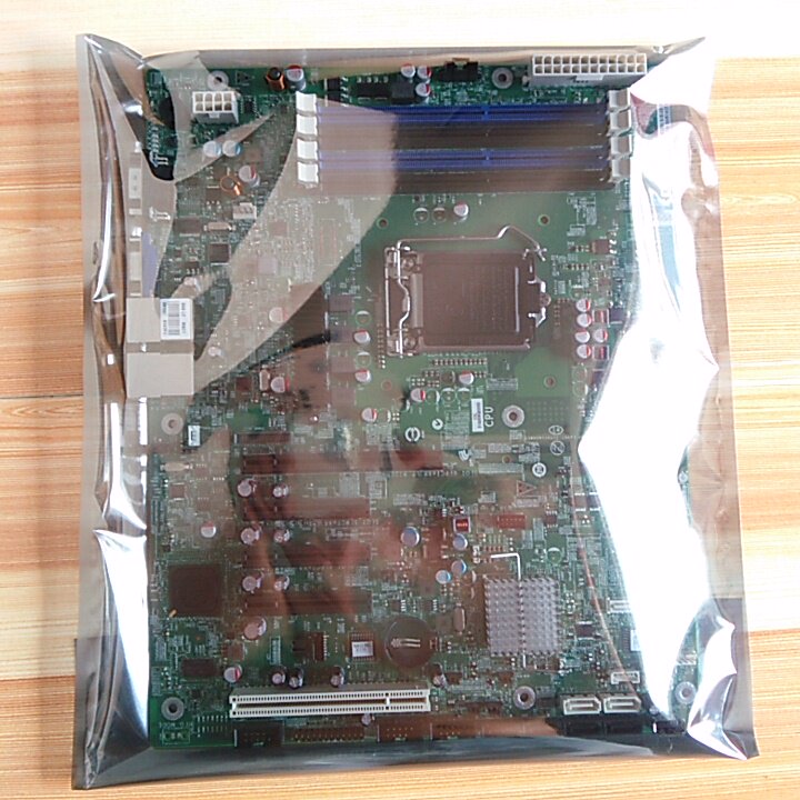 New IntelINTEL S1200BTLR motherboard (1155 E3 v2)