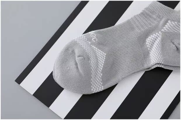 Vớ thể thao chuyên nghiệp chạy bộ khử mùi cotton mùa xuân hè mùa thu và vớ mùa đông vớ vớ thủy triều vớ nông miệng thể dục vớ thủy triều vớ hoa cúc