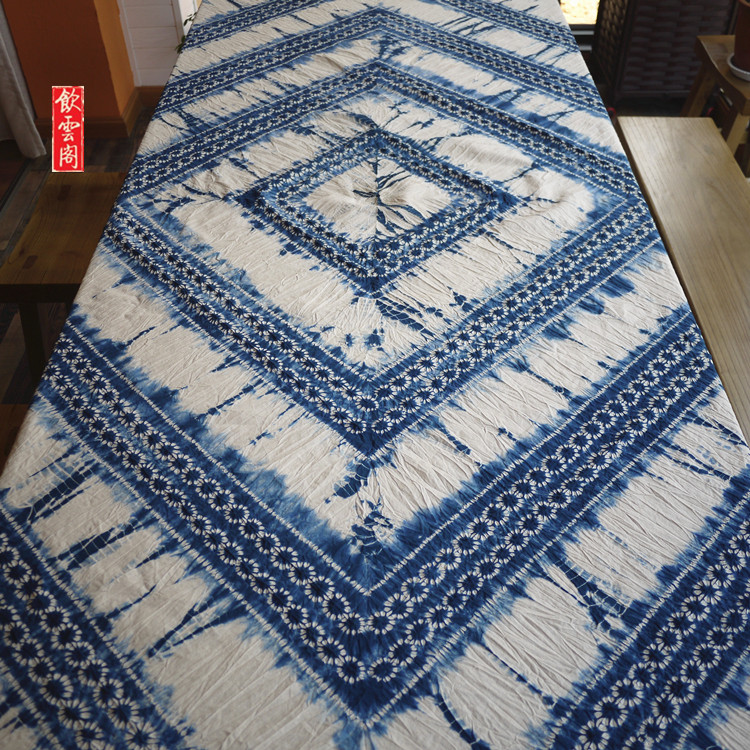 Yunnan Specialities Handmade handmade Dyed Grass Wood Blue Dye Old Flower Type Pure Cotton Ethnic Wind Tablecloth 170 * 120cm
