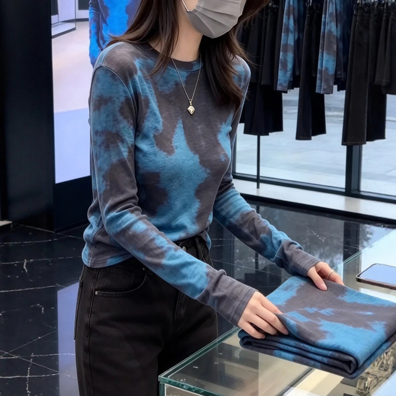 Korean Retro Tie-Dye Long-Sleeve T-Shirt for Women, 2026 Autumn Plus-Size Slim-Fit Gradient Print Top Base Shirt Korean Retro Tie-Dye Long-Sleeve T-Shirt for Women, 2026 Autumn Plus-Size Slim-Fit Gradient Print Top Base Shirt