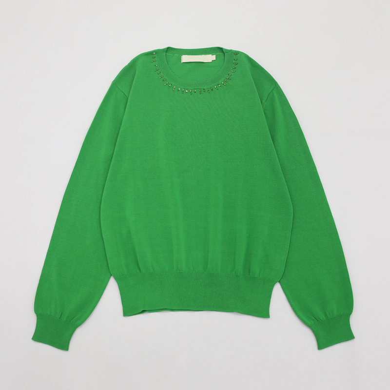 Bright Emerald Green Round Neckline with Hand-Beaded Embellishments, Finely Woven Yarn, Early Autumn Exquisite Knit Top Bright Emerald Green Round Neckline with Hand-Beaded Embellishments, Finely Woven Yarn, Early Autumn Exquisite Knit Top