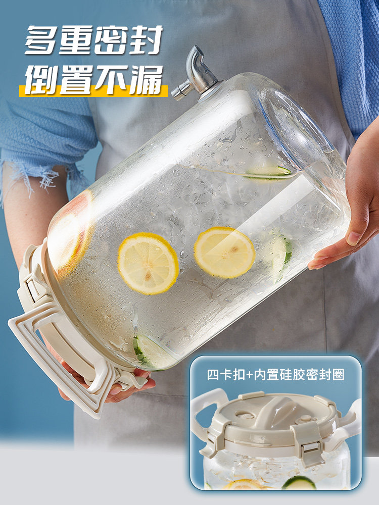 Coke Bucket Heat-Resistant Glass Wine Bottle Cocktail Bucket Beverage Bucket with Faucet Fruit Tea Bucket Container Cold Water Pitcher