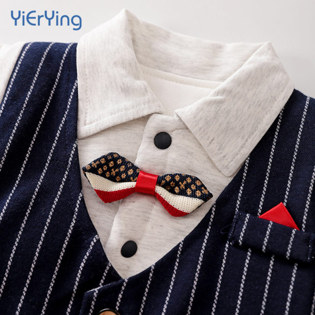 Super cute baby late autumn clothing male baby centenary feast clothes autumn and winter style hundred days winter plus cotton foreign style trendy handsome