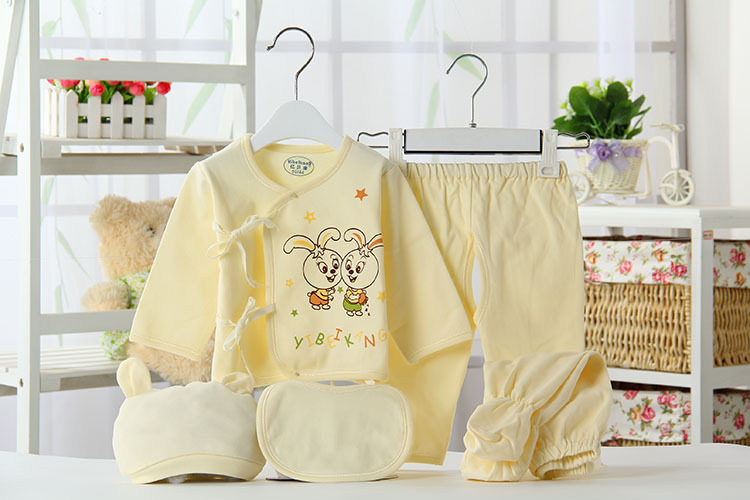 Coffret cadeau pour bébé - Vêtements + Accessoires - Ref 1964072 Image 32