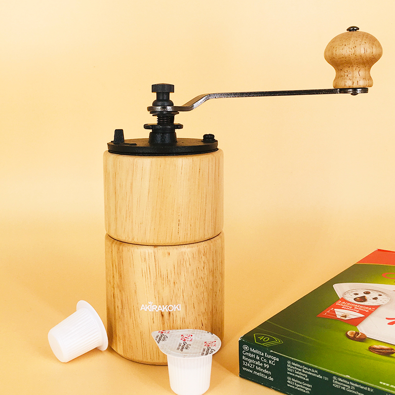 Akira Taiwan Zhenghuangxing Hand-Cranked Coffee Grinder Portable Mini Manual Coffee Grinder A19