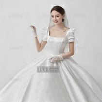 2021 spring and summer shoulder air new satin wedding dress big tail main wedding dress Pearl waist thin forest simple