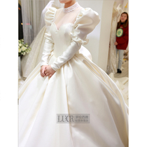 2021 autumn bride satin wedding dress long sleeve simple dreamy tailing moron temperament thin Hepburn French retro