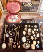 (Millionaire Bean) Vintage Ancient With Western Ornament Necklace Ring Ear Clip Bay Sculpture Cameo Antique Jewelry