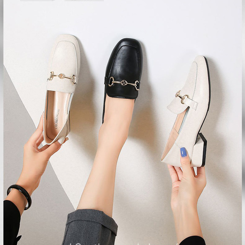 Pregnant women shoes moon soft bottom loose one foot foot puffy 2021 new horse title buckle British heel small leather shoes women