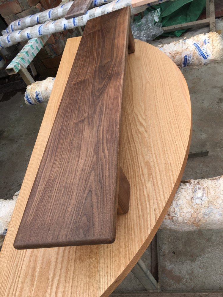 The desktop size of the black walnut computer monitor elevated solid wood shelves can be customized