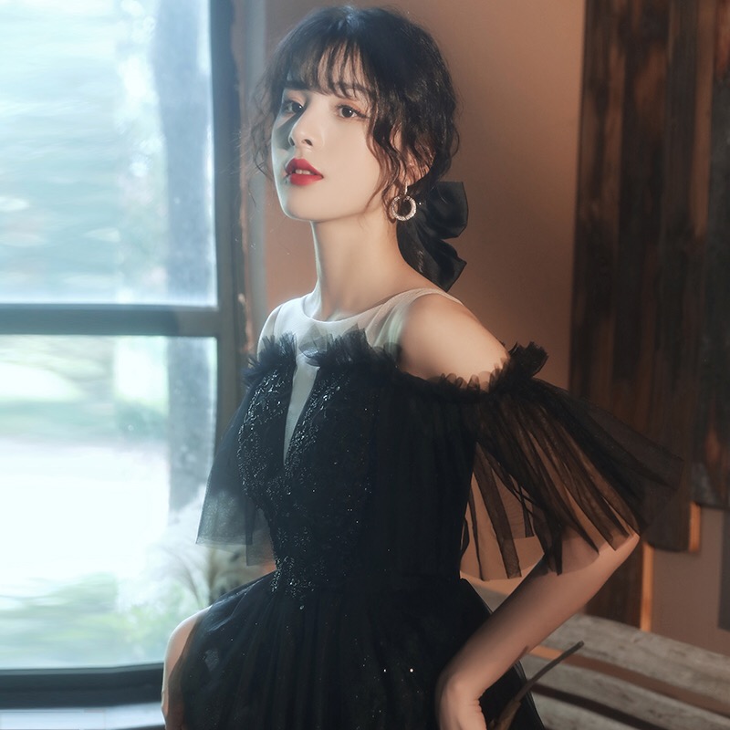 Evening dress, black skirt, bright catchy style Evening dress, black skirt, bright catchy style