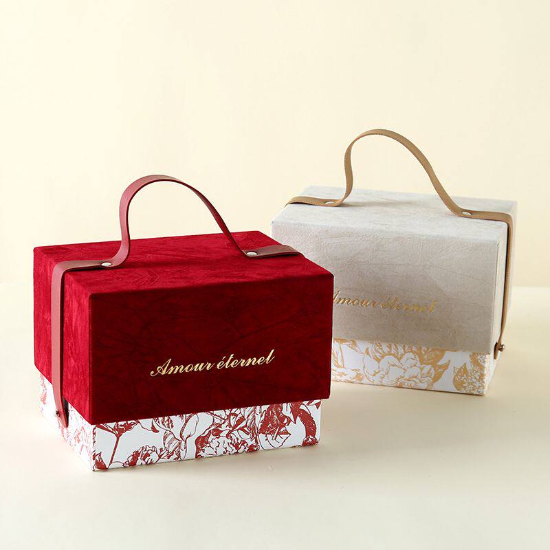 New velvet portable wedding candy box vibrato with the same style ins style hand gift box empty box female bridesmaid gift box large