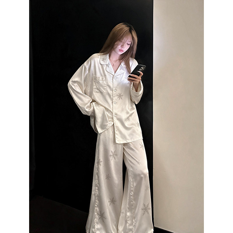 2026 New Princess Style Snowflake Ice Silk Pajamas for Women, Spring and Autumn Long-Sleeved Home Wear, Summer Short-Sleeved Three-Piece Set 2026 New Princess Style Snowflake Ice Silk Pajamas for Women, Spring and Autumn Long-Sleeved Home Wear, Summer Short-Sleeved Three-Piece Set