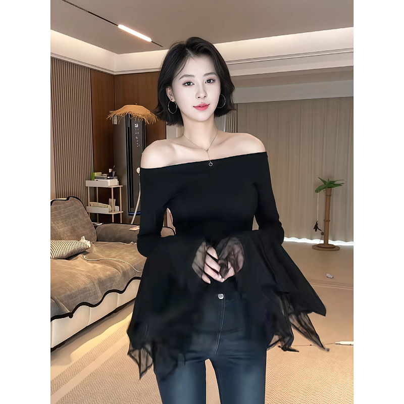 Plus-Size Korean-Style Lace Patchwork Off-Shoulder Long-Sleeve T-Shirt for Women, Early Autumn Design, Slim Fit, Bell-Sleeve Top