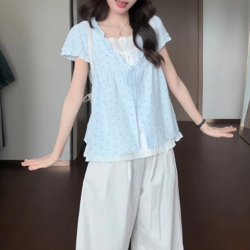 Plus-Size Korean Style Faux Two-Piece Floral Lace-Up Short-Sleeve Shirt for Women, Unique and Slimming, Beautiful Top for Summer 2026