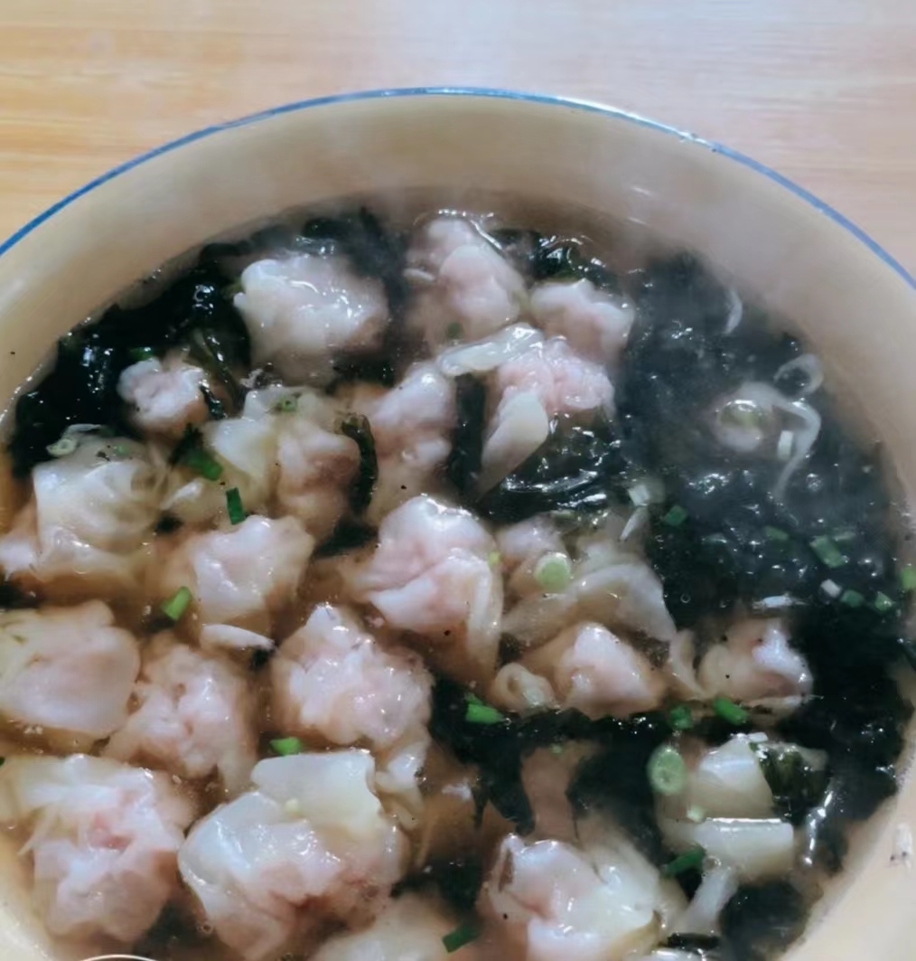 一盒装满上海记忆的三鲜馄饨