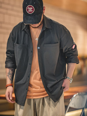 taobao agent Madden Gong Mountain -based dark gray pocket shirt American casual anti -wrinkle loose long -sleeved shirt stacked wearing jacket men autumn