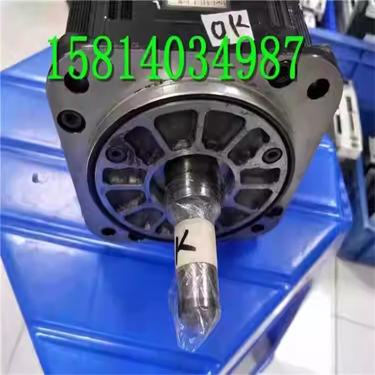 Сервомотор Yaskawa SGMGH-09ACA21 850W 220V