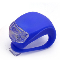 Le Baoqi Four-wheel scooter flash light Frog light Silicone taillight Childrens bicycle safety light with switch