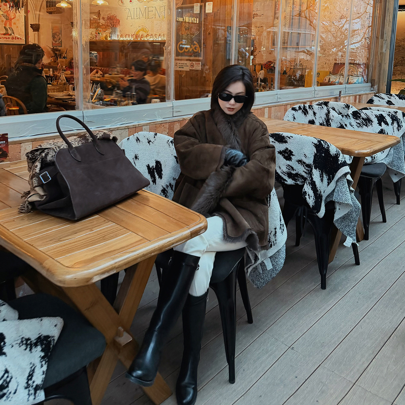 The Meng【Dazzling】High-Quality Goatskin Fur Integrated Retro High-End Luxury Fur Coat for Women in Winter