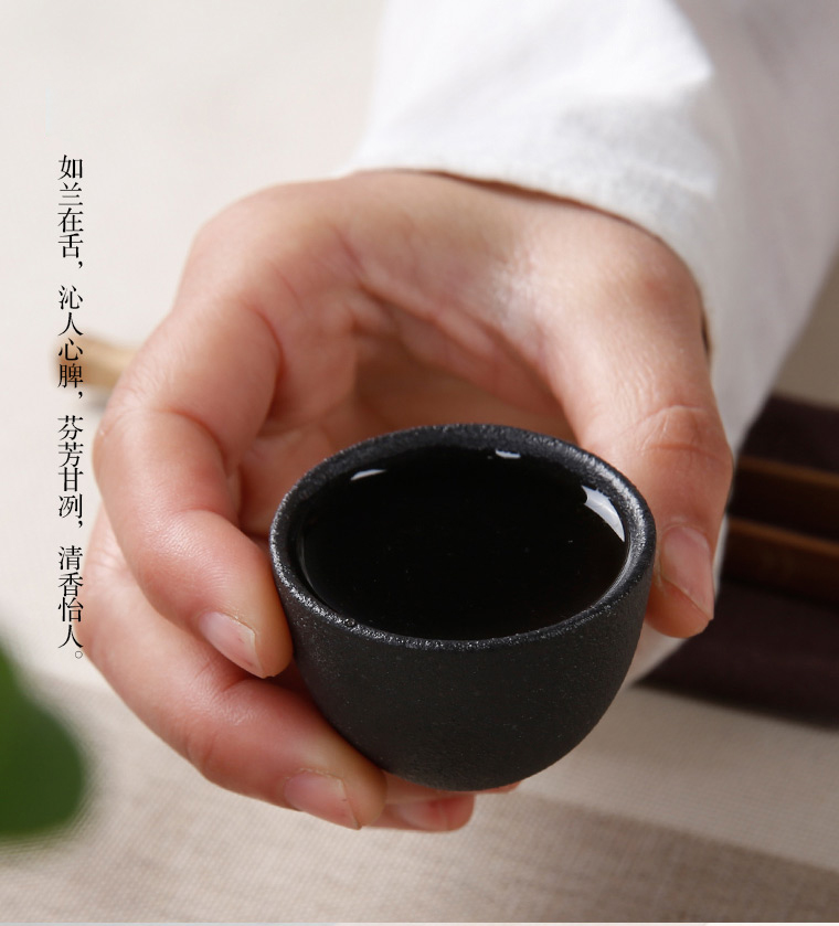 Portable kung fu tea sets of household ceramic cups dry tea tray was contracted travel office small tea table