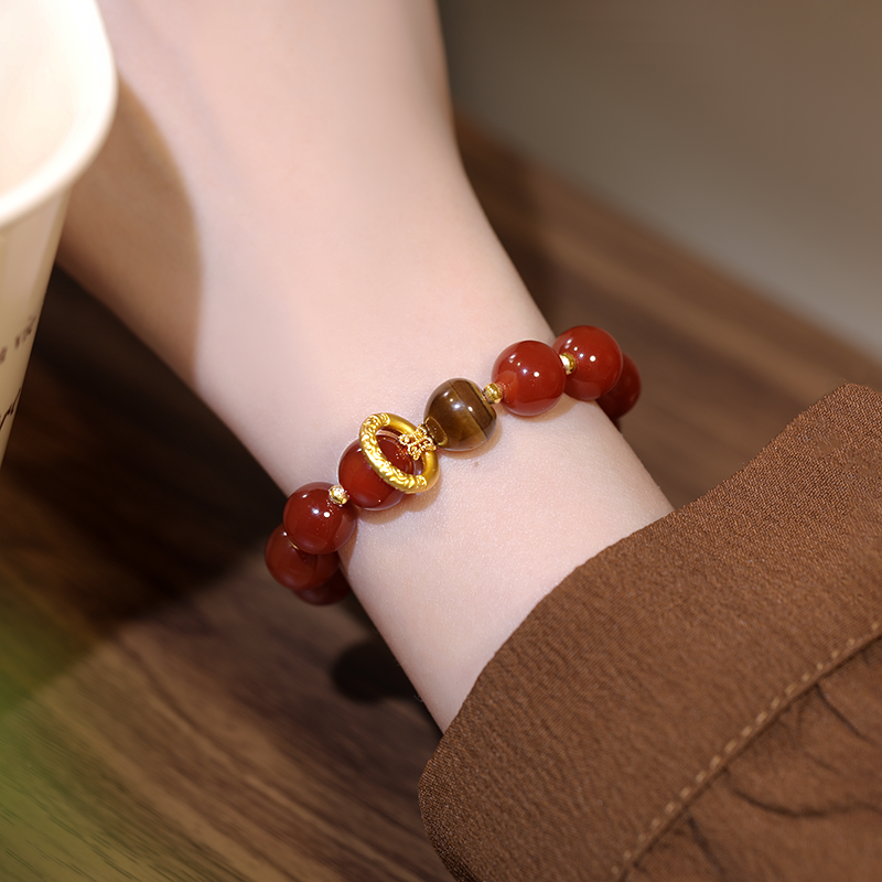 红玛瑙黄水晶手链女轻奢小众精致高级感2025年新款串珠转运珠手串