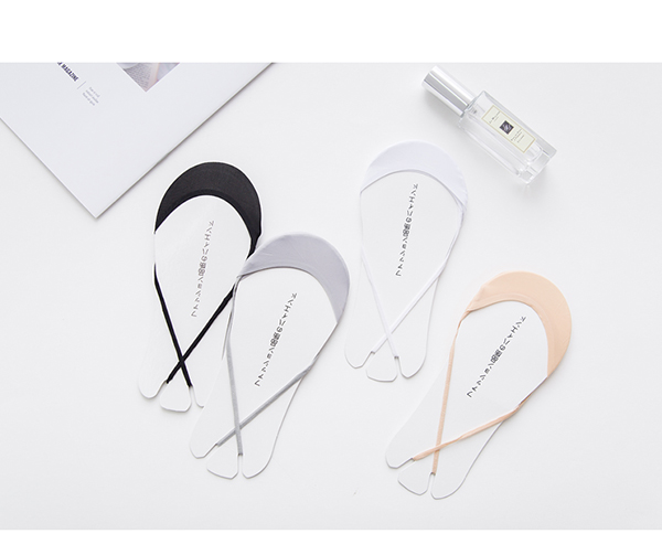 Vớ vô hình nữ nông miệng băng lụa vớ vớ silicone chống trượt chân bàn chân mỏng phần mùa hè vớ cao gót vớ - Vớ hàng tuần vớ adidas