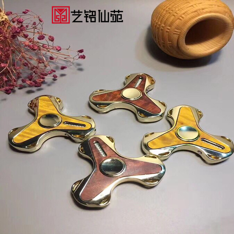 Three-leaf fingertip top lighter Two sides post wood blood sandalwood Nana Specialty Creative Gift Red Wood Lighter Burst