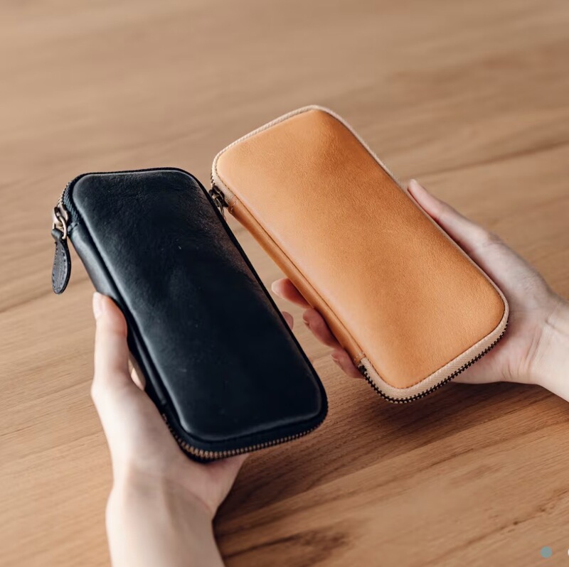 Pre-Order Japan & Liebe Tochigi Leather Pebble Pattern Vegetable-Tanned Leather Pen Case Zipper Pouch Pre-Order Japan & Liebe Tochigi Leather Pebble Pattern Vegetable-Tanned Leather Pen Case Zipper Pouch