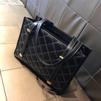 taobao agent Small small bag, shoulder bag, universal one-shoulder bag, fashionable chain, 2022 collection, Korean style