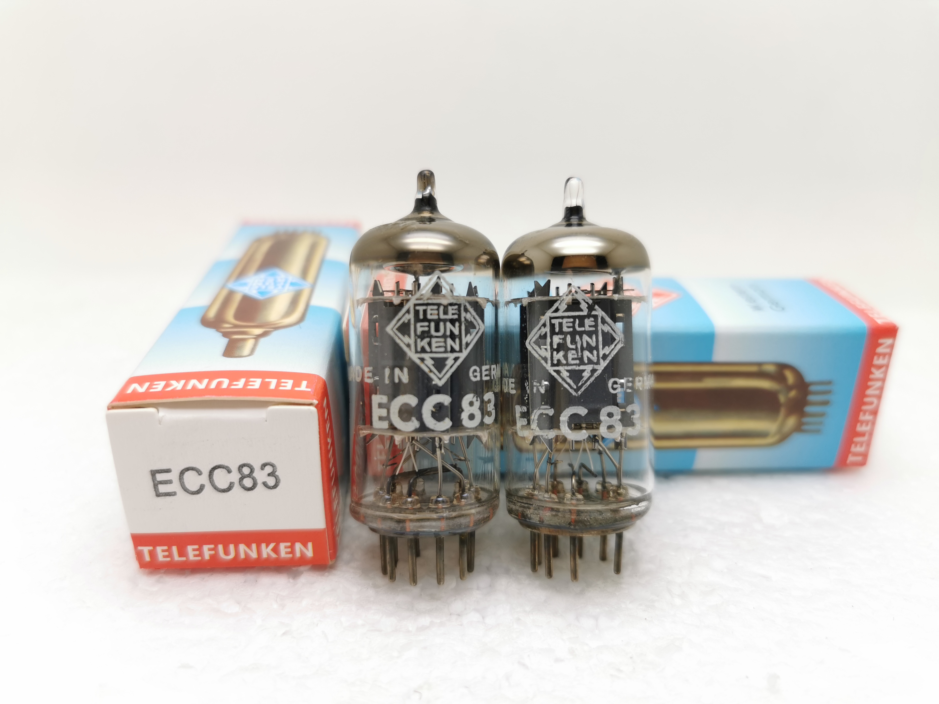 全新坑屏德律風根ECC82/12AU7/ECC83/12AX7真空管
