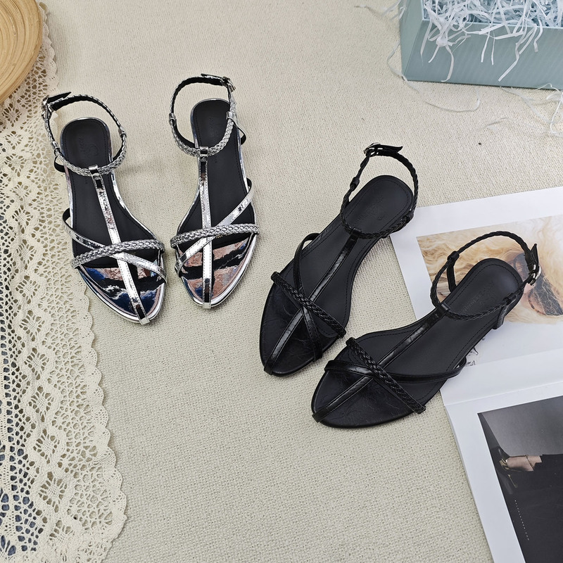 French-Style Woven Toe-Cap Roman Sandals for Women, Summer Outerwear, High-End Style, Suitable for Pairing with Skirts, Pointed Toe, Low Heel, Cross-Strap