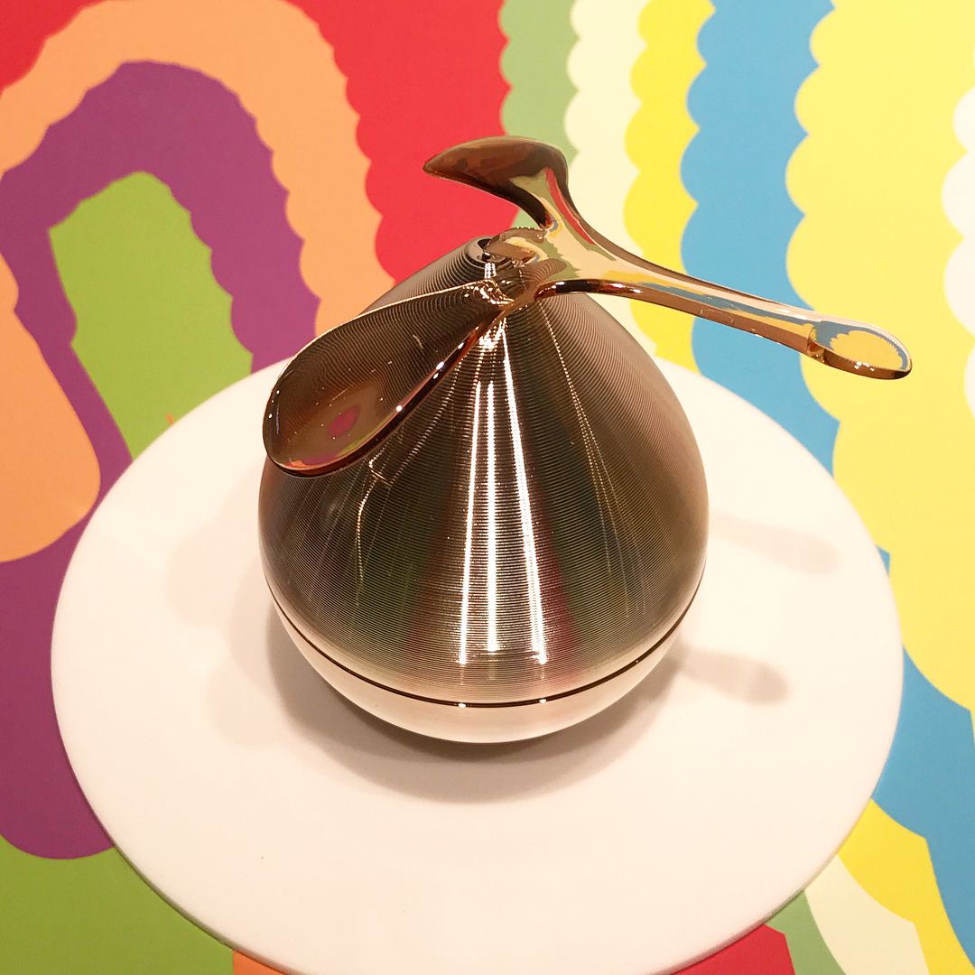 Japan direct mail POLA Polaroid resonance lady face cream 50g plump cheeks anti-aging moisturizing Resonatic