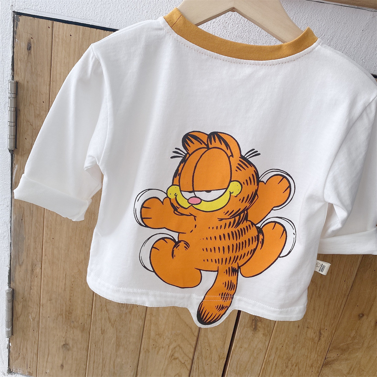 Boys spring and autumn long-sleeved T-shirts outer wear children's cartoon girls cotton underwear baby autumn tops Western style
