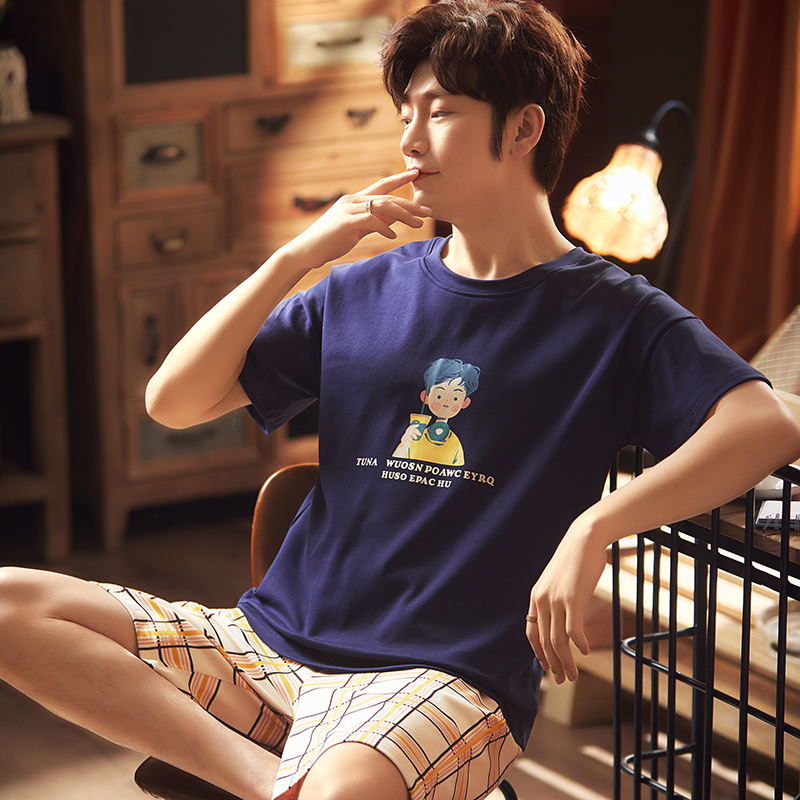 Bộ đồ ngủ Mens Summer bông Shorts Thin Teen Home Mang Cartoon mùa xuân và mùa thu mùa đông Hai mảnh Set.