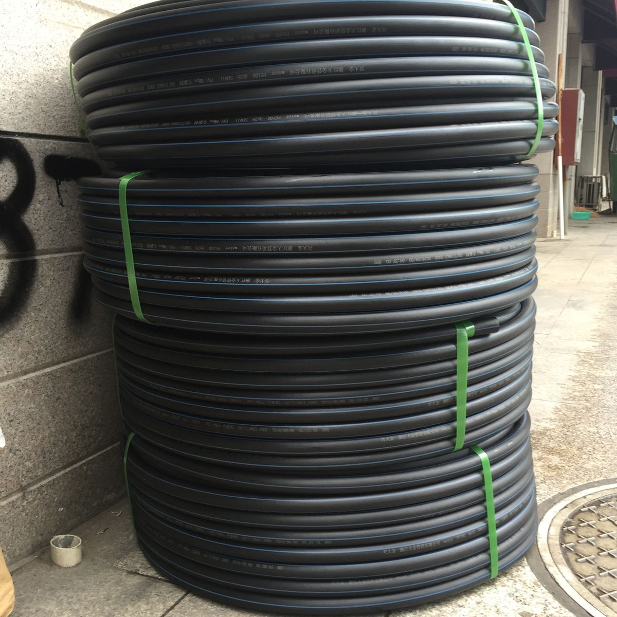 New material PE100 grade to water pipe 1 6Mpa 16kg coil water pipe 20 25