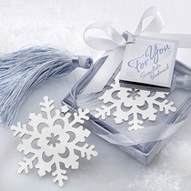 Graduation season to send students to commemorate the small gift activities sweepstakes company opening gift wholesale