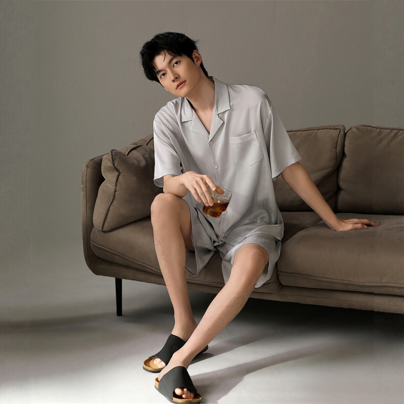 Korsz Men's Silk Pajamas Summer Short-Sleeved Cardigan Large Size Loose Casual Home Wear Set Men's High-End Style Korsz Men's Silk Pajamas Summer Short-Sleeved Cardigan Large Size Loose Casual Home Wear Set Men's High-End Style