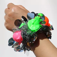 Круглый серебро и колокол